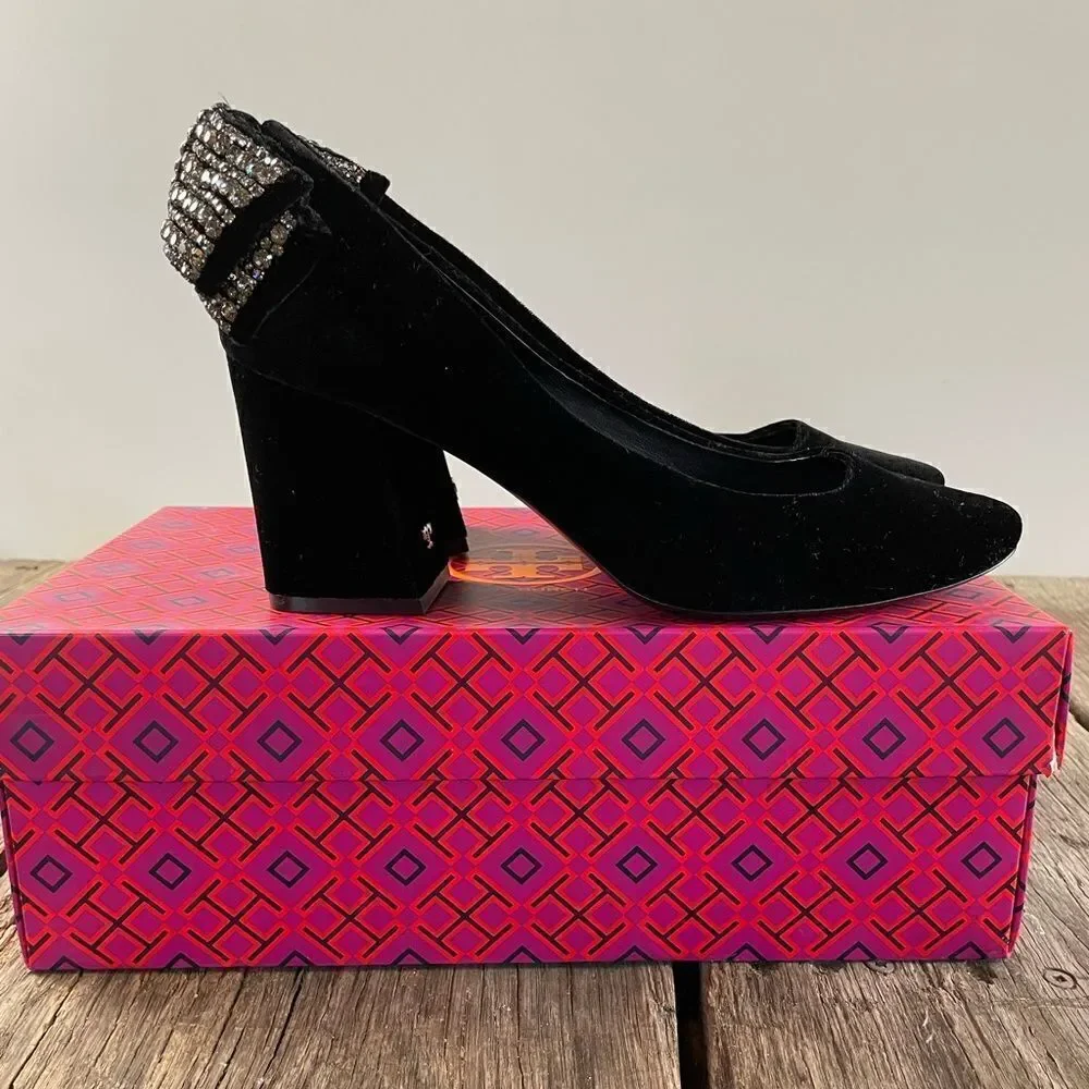 NIB Tory Burch Josephine Black Velvet Pumps Size 7.5